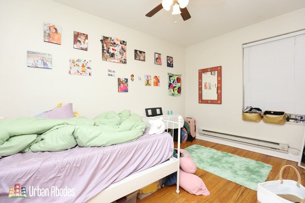 Building Photo - 730 W Roscoe St