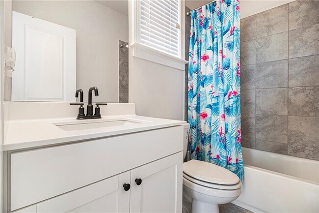 Building Photo - 603 Skye Ct