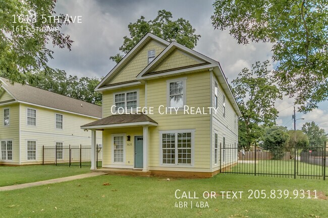 Primary Photo - 1613 5th Ave