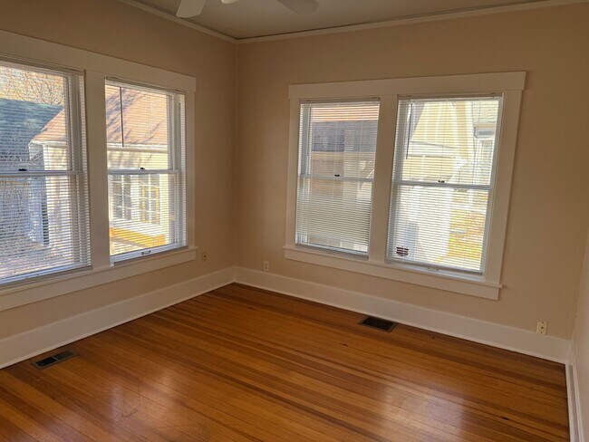 Building Photo - Nice single family home in the "OLD NORTH END"