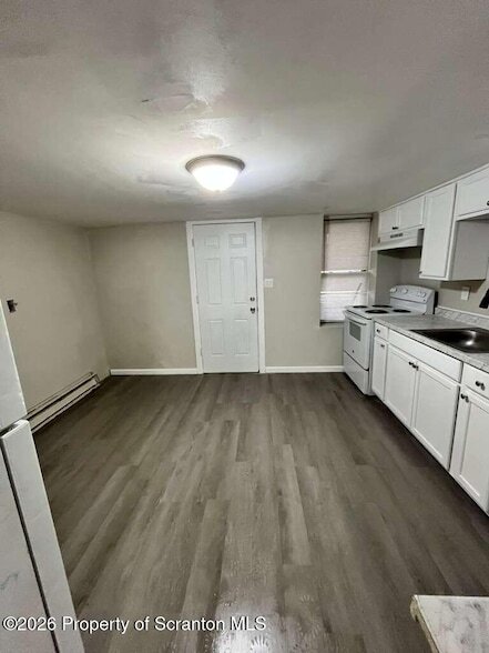 Building Photo - 15 Amity Ct