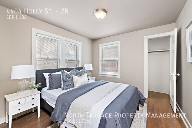 Building Photo - Renovated, VINTAGE 1BR with W/D - In The W...