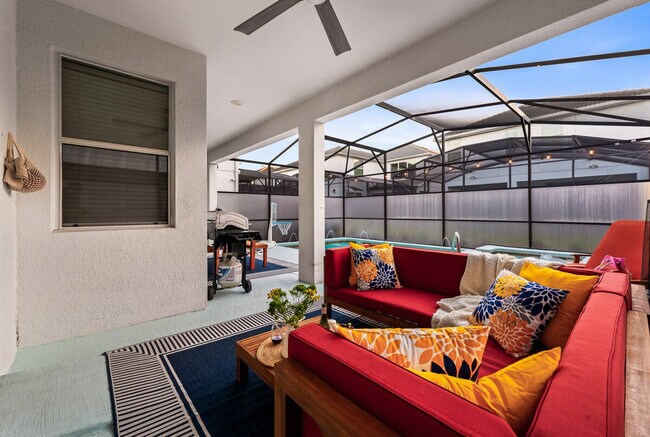 Building Photo - 4736 Sleepy Hollow Dr