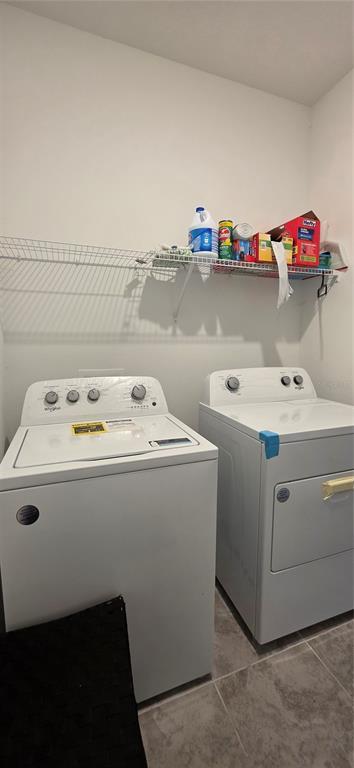 Building Photo - 299 Bottle Brush Dr