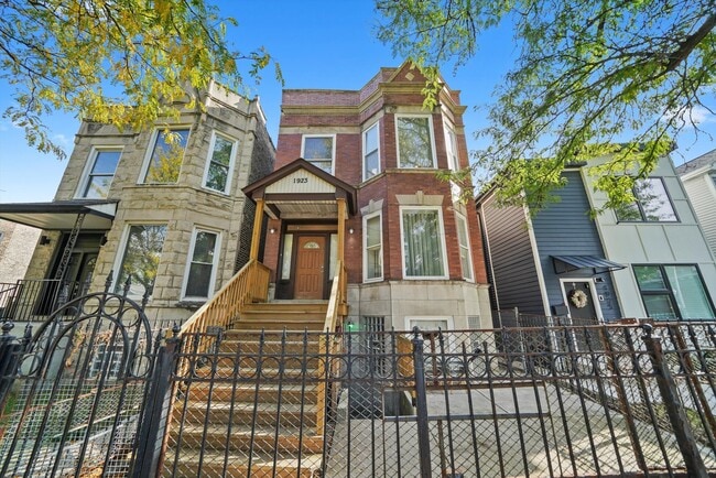Primary Photo - 1923 S Kedzie Ave