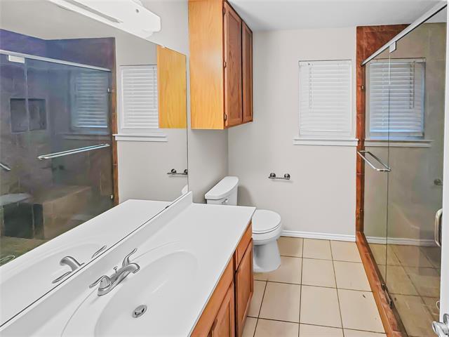 Building Photo - 7912 Buttercup Cir N
