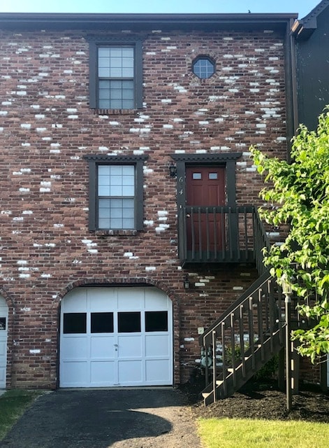 Building Photo - 604 Sunset Cir