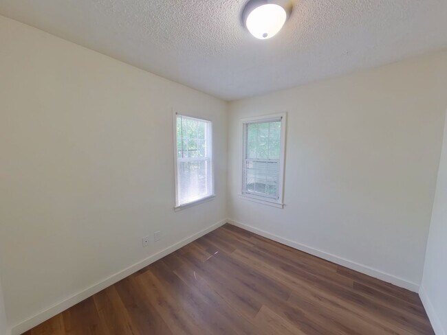 Building Photo - Affordable 1BR Wichita Apartment