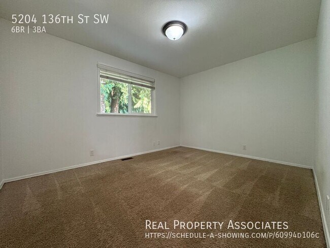 Building Photo - 5204 136th St SW