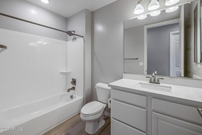 Building Photo - 250 W Queen Creek Rd