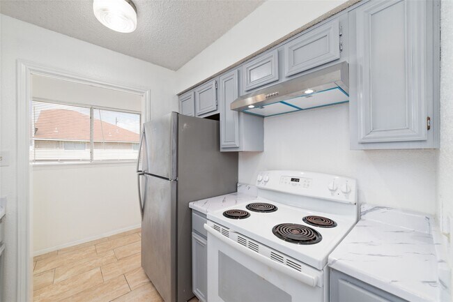 Building Photo - 1308 Brenda Ln