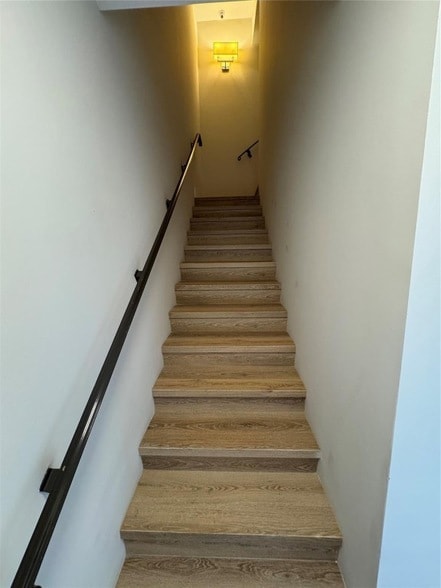 Building Photo - 2710 NE 184th Terrace