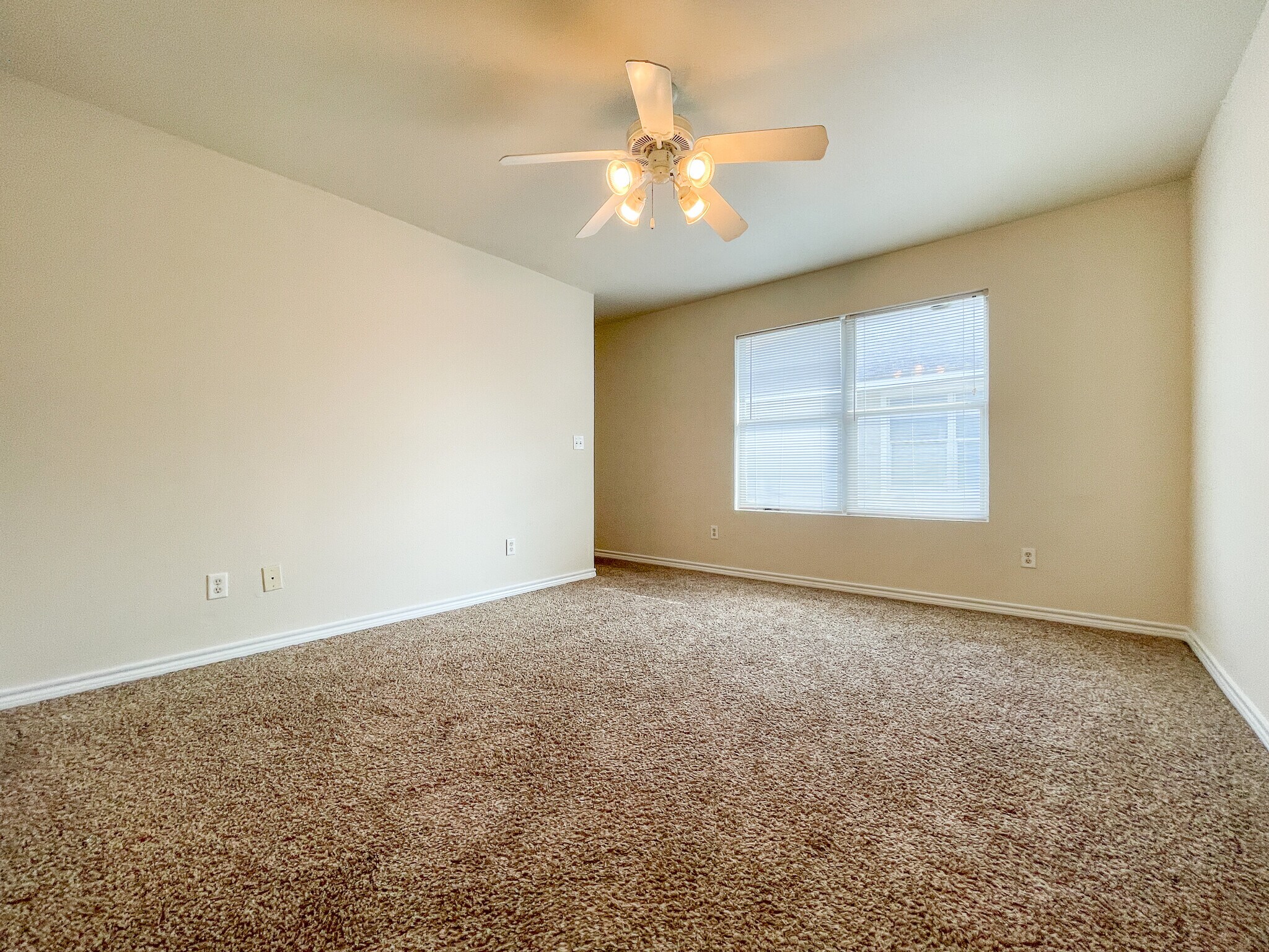 Building Photo - 309 Gurley Ln