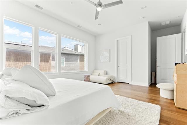 Building Photo - 381 E Greenbriar Ln