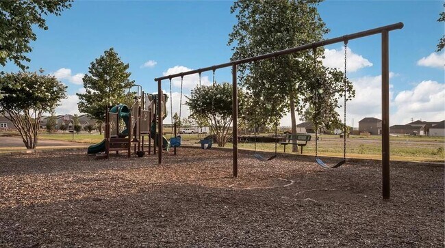 Building Photo - 212 The Good Wy