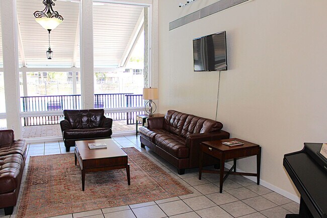 Building Photo - Lovely home in  Windhover Condos