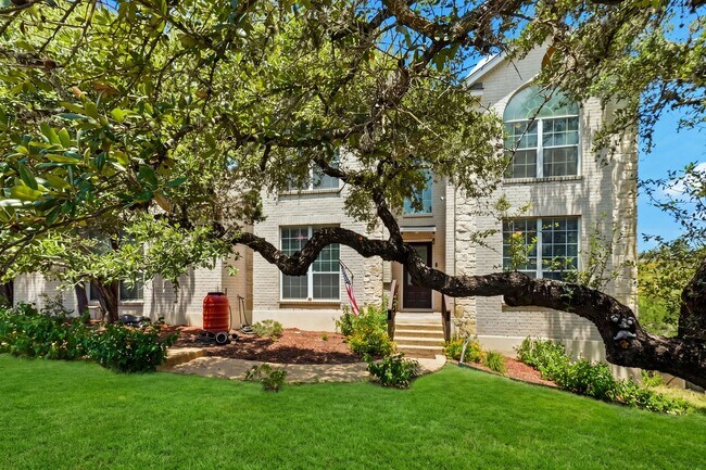 Building Photo - 9915 Alms Park Dr