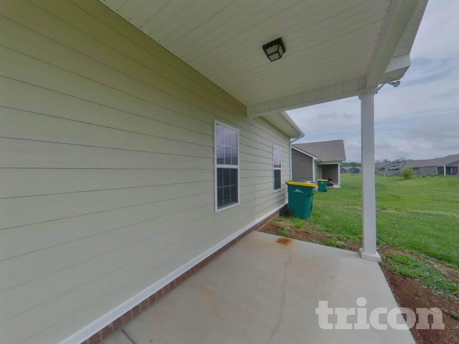 Building Photo - 812 Ellyson Dr