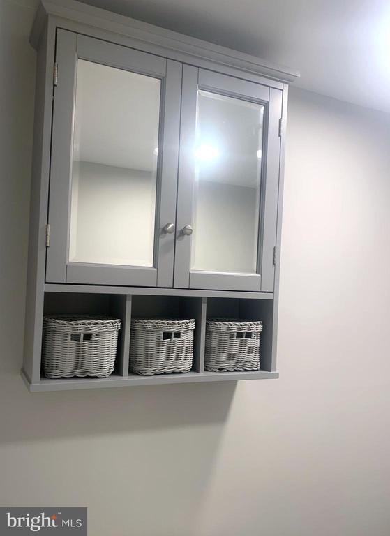 Building Photo - 5353 Columbia Pike