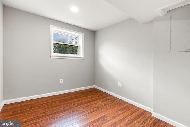 Building Photo - 1006 S Ironwood Rd