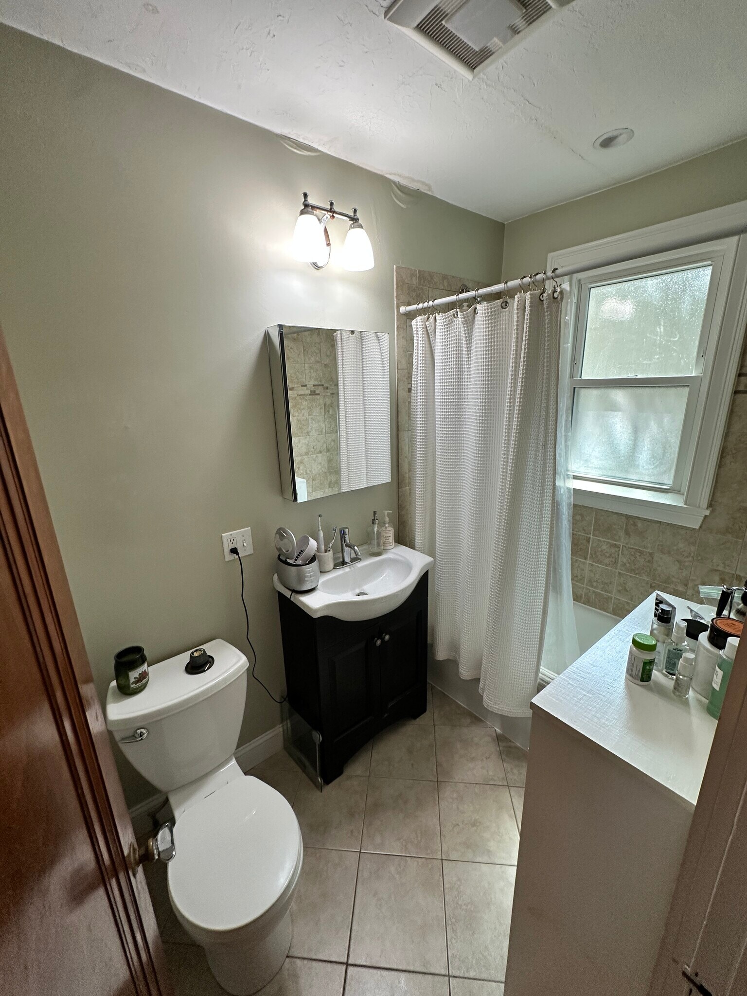 Bathroom - 9 Parkwood Ter