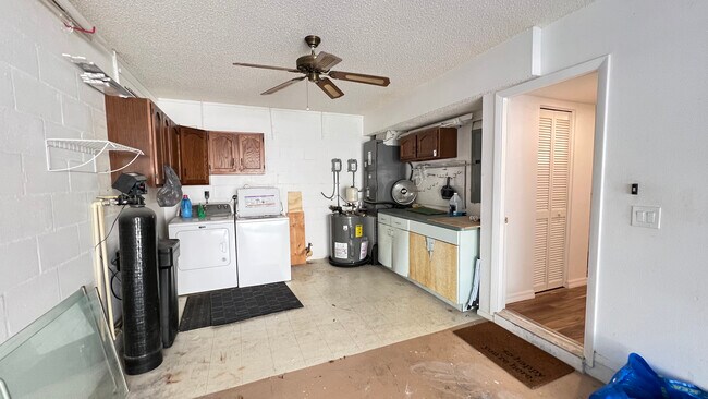 Building Photo - 2870 Rampart Cir