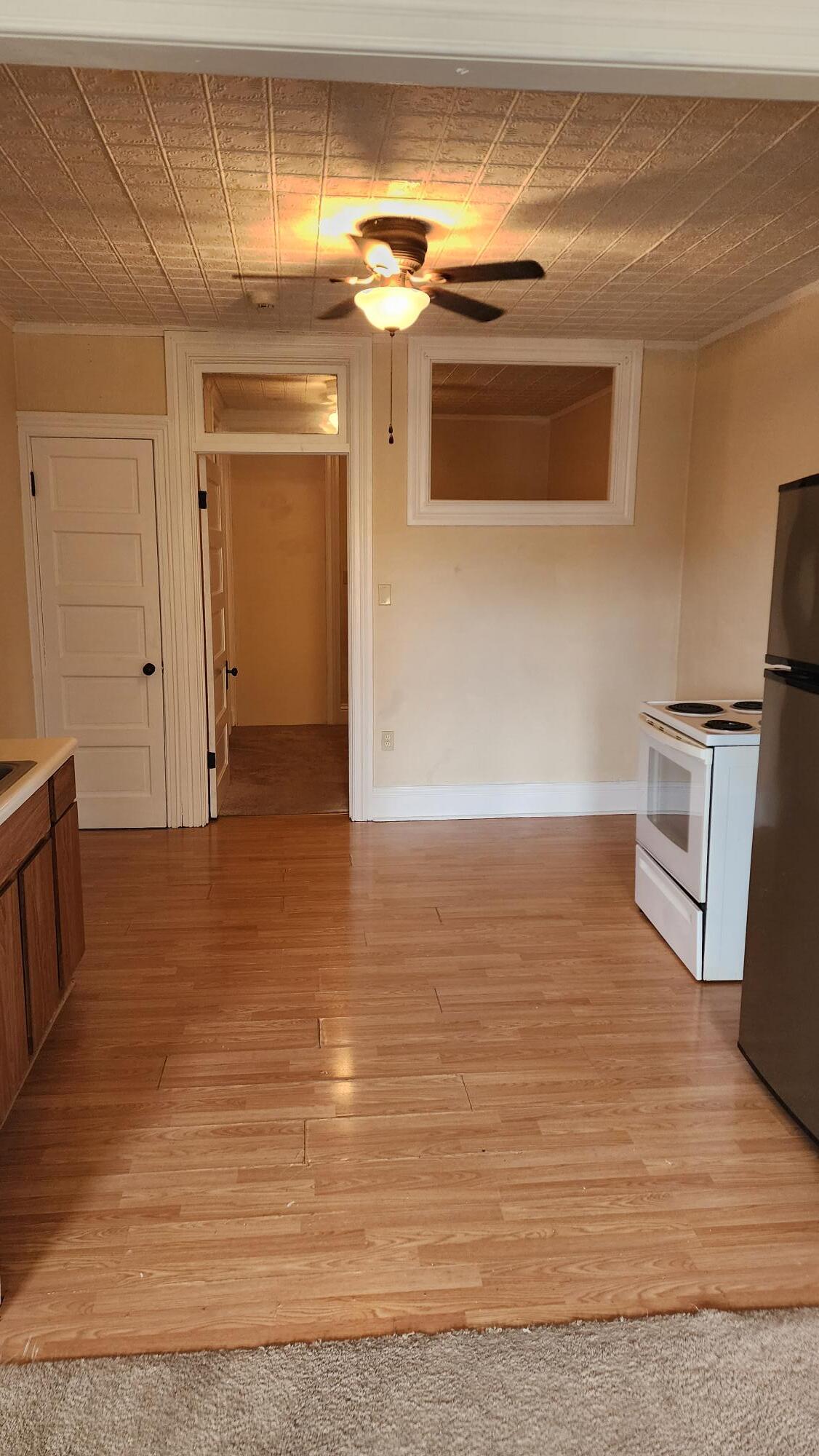 Building Photo - 325 State St