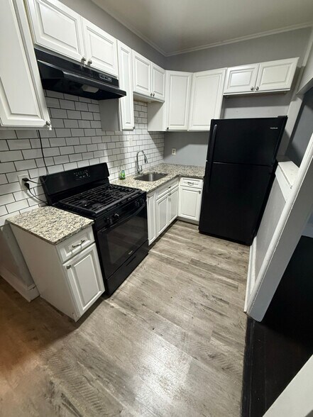 Building Photo - 39-41-41 Central Ave