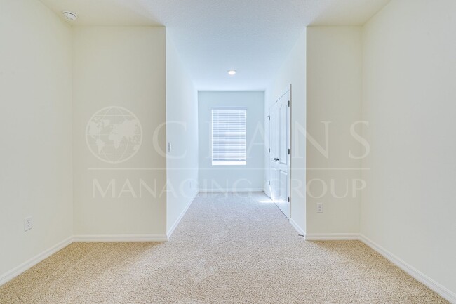 Building Photo - 2023 Block Town-Home with Community Gym and Pool