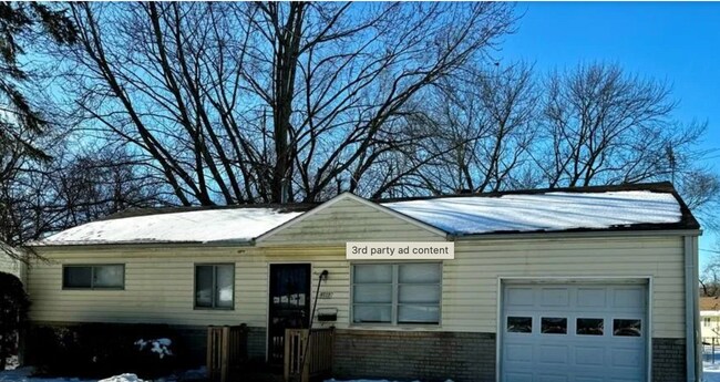 Primary Photo - Ranch with Garage + huge workshop!