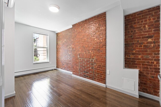 Building Photo - 232 1st St