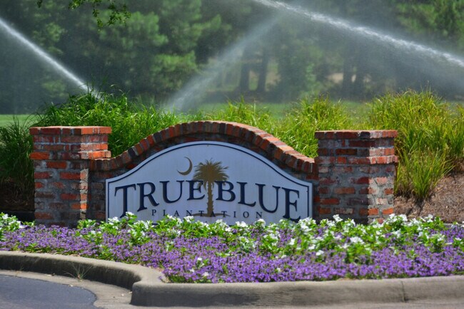 Building Photo - 356 Blue Stem Dr