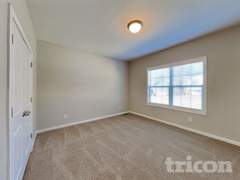 Building Photo - 1785 Rains Rd