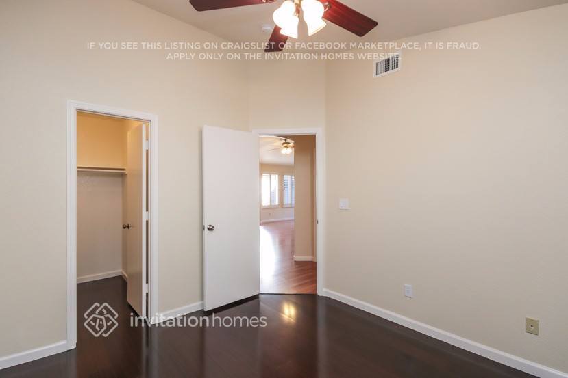 Building Photo - 4525 E Silverwood Dr