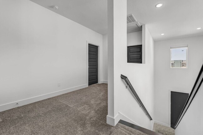 Building Photo - 3007 Alpha Wolf Ct