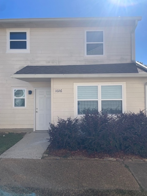 Building Photo - 1026 Windrose Dr