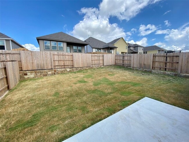 Building Photo - 204 Nettletree Dr