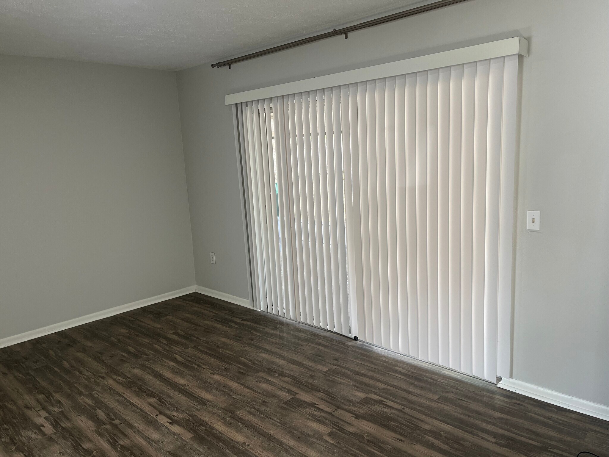 Building Photo - 604 Princeton St