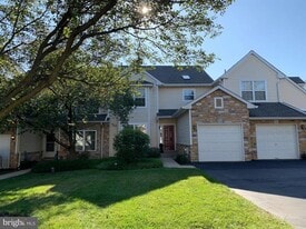 Building Photo - 110 Canterbury Ln