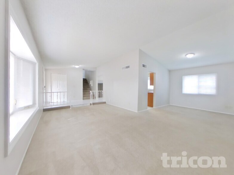 Building Photo - 5212 N 69th Ave