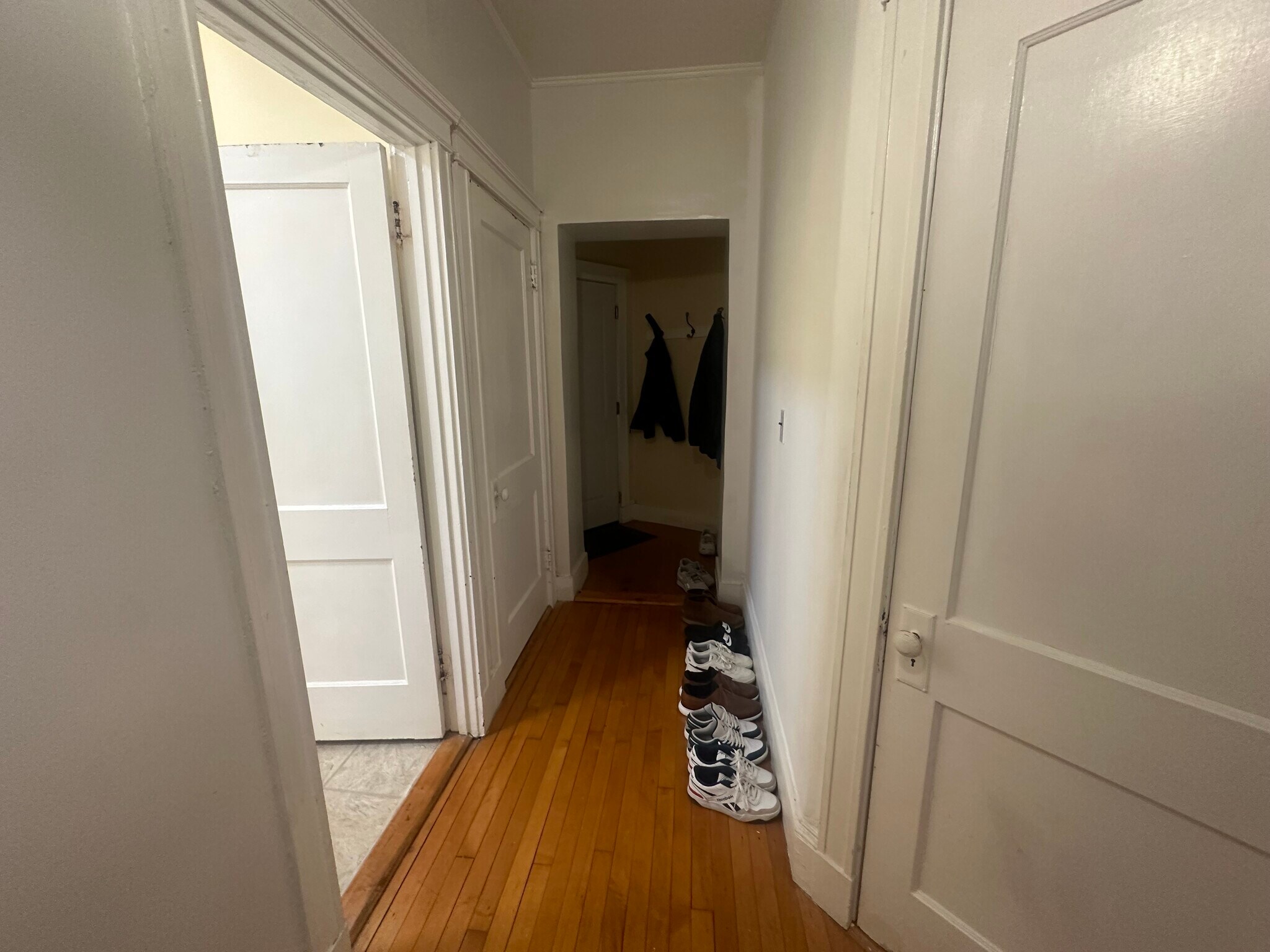 Building Photo - 156 Magazine St