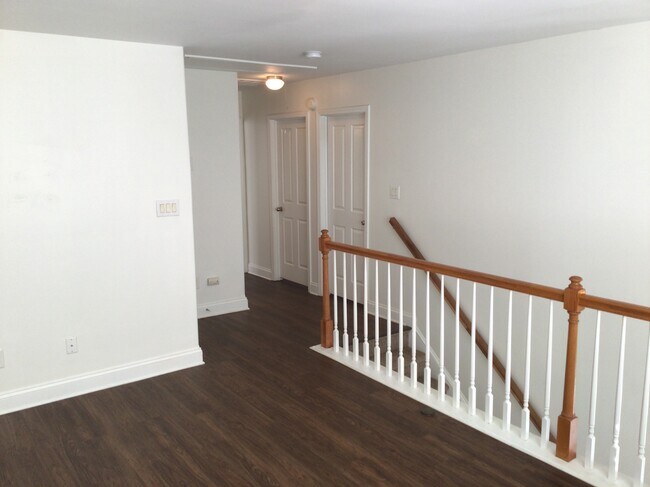 Building Photo - 10502 Carver Falls Road