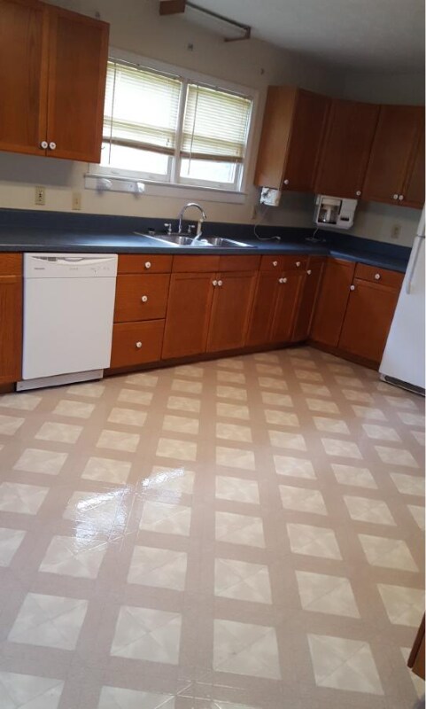 Building Photo - 428 Gordon Hwy