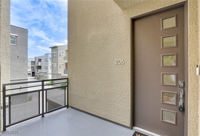 Building Photo - 11231 Hidden Peak Ave