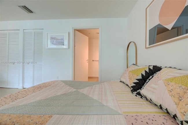 Building Photo - 300 S Biscayne Blvd