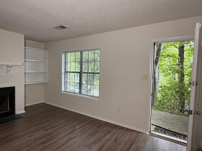 Building Photo - 3062 Destin Cir