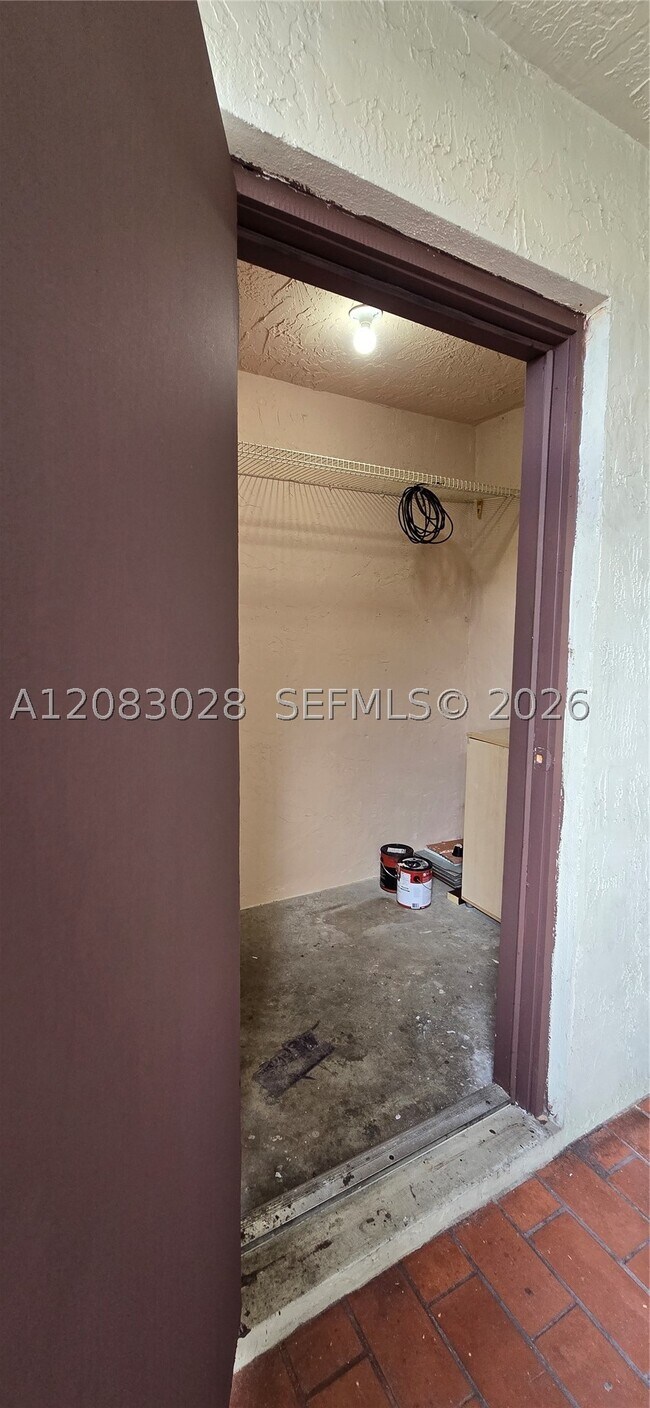 Building Photo - 8933 SW 123rd Ct