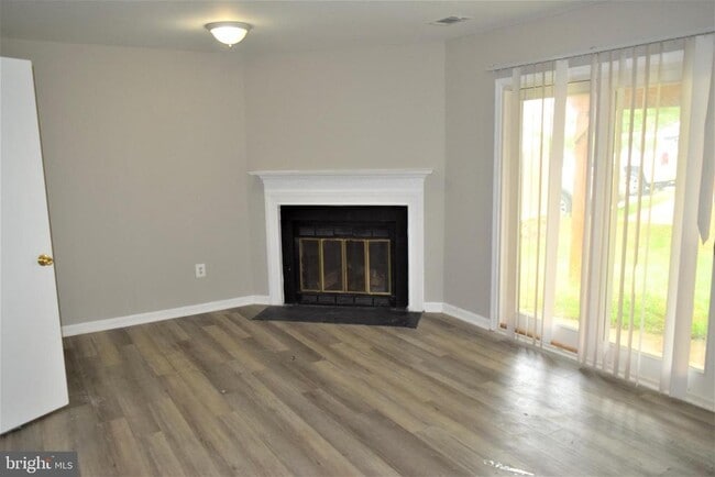 Building Photo - 14251 Oxford Dr