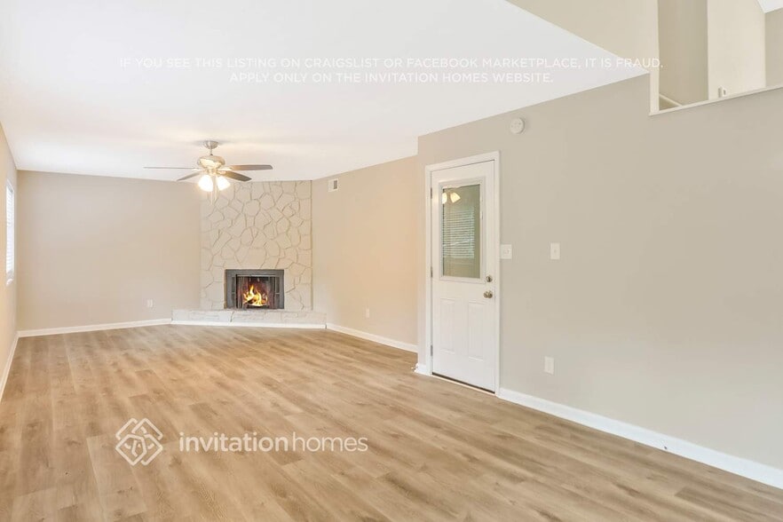 Building Photo - 3920 Wood Path Ln