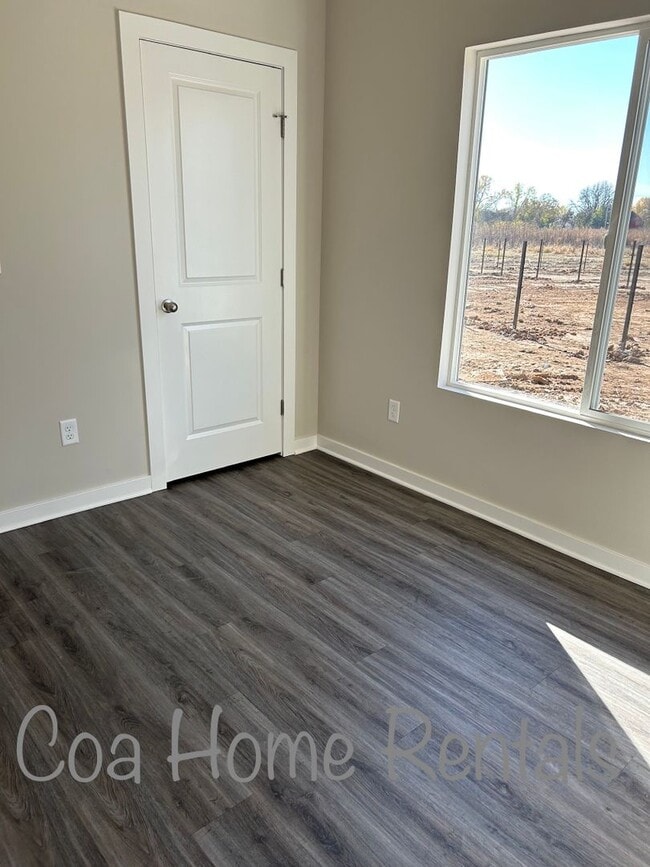 Building Photo - New Construction west side town home